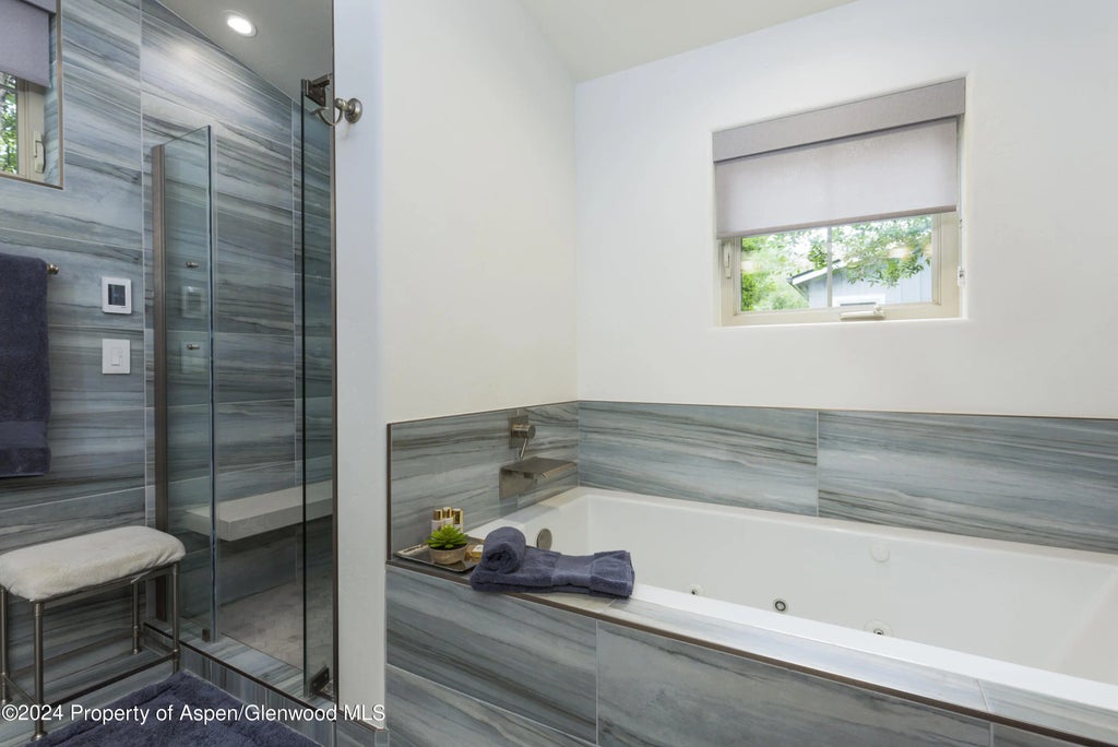 17 of 31 - 405 Meadow Court, Basalt, CO