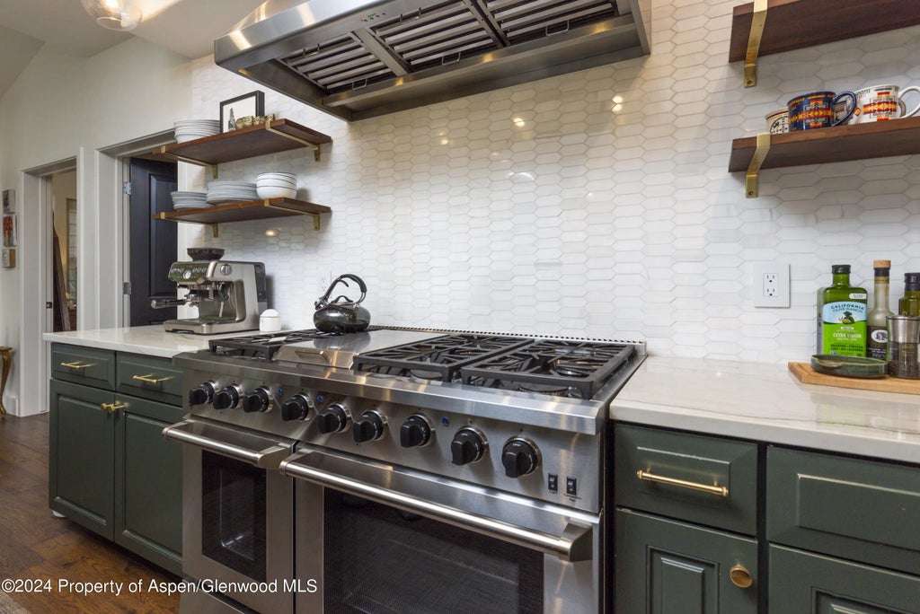 9 of 31 - 405 Meadow Court, Basalt, CO