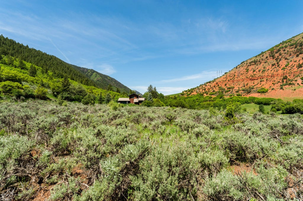 7 of 17 - 54 Spruce Road, Basalt, CO