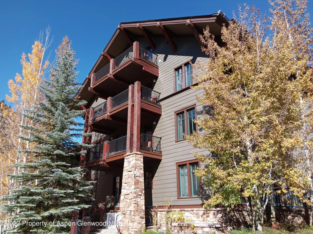 33 of 33 - 0039 Boomerang Road Unit 8415 Interest 2 & 8, Aspen, CO