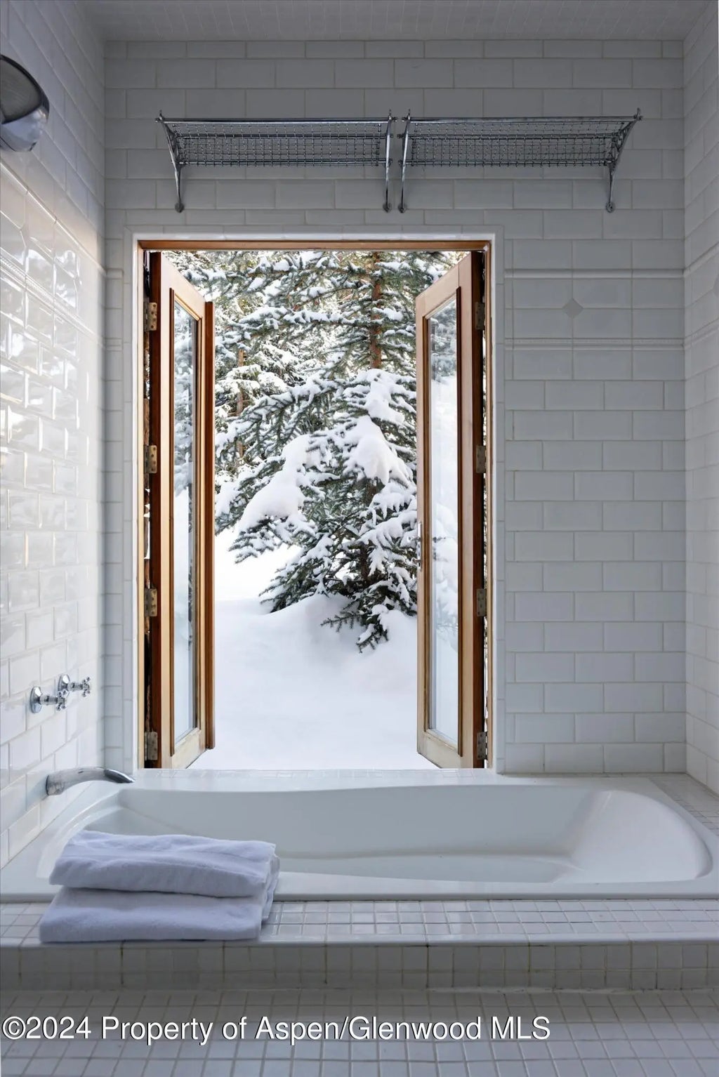 11 of 40 - 88 Lower Hurricane Road, Aspen, CO
