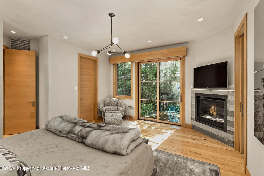 13 of 31 - 1190 Riverside Drive, Aspen, CO