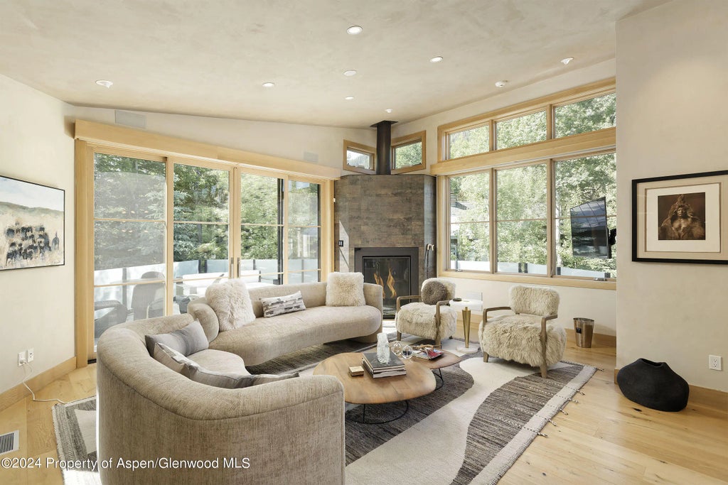 2 of 31 - 1190 Riverside Drive, Aspen, CO