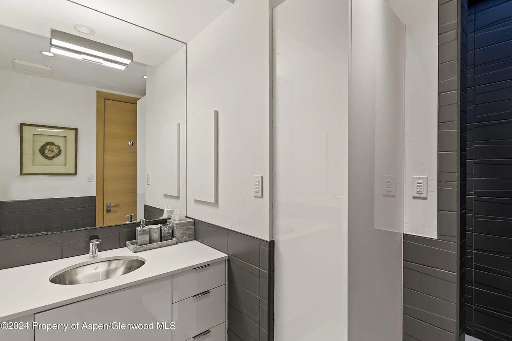 22 of 31 - 1190 Riverside Drive, Aspen, CO