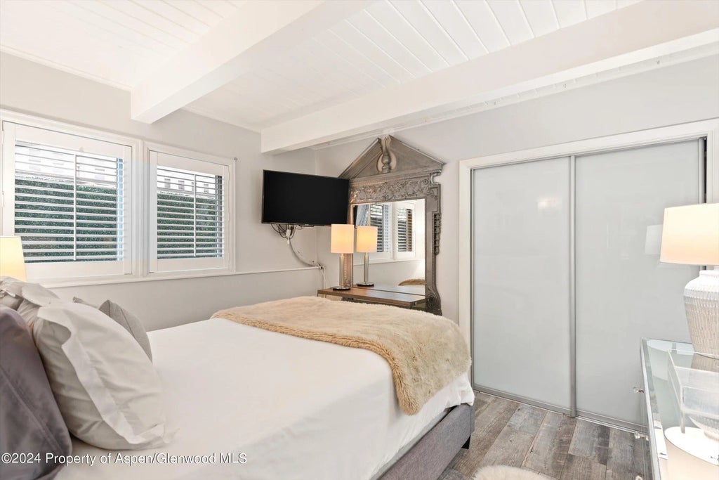 7 of 16 - 825 E Hopkins Avenue 1n, Aspen, CO