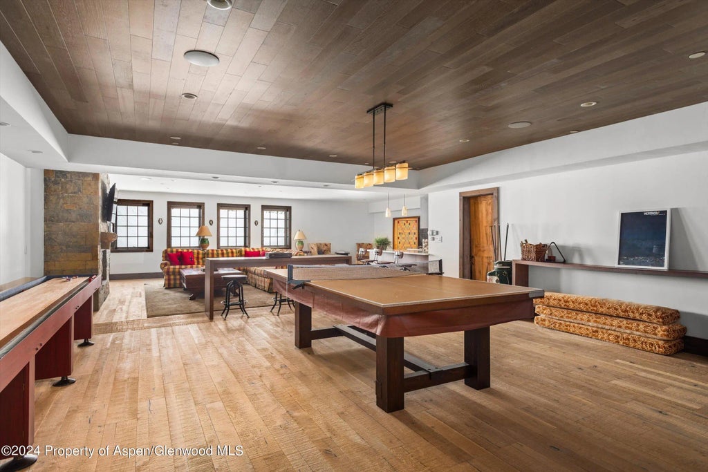 35 of 50 - 855 Moore Drive, Aspen, CO
