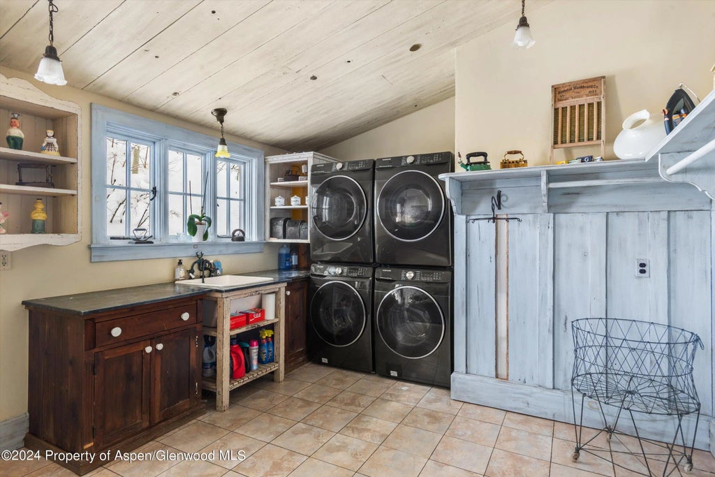 41 of 50 - 855 Moore Drive, Aspen, CO