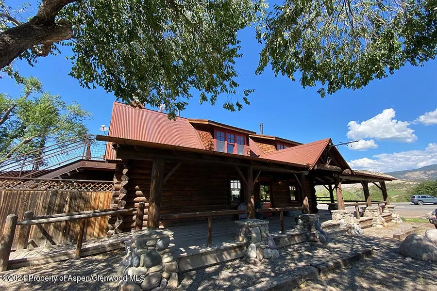 2 of 19 - 35 Hotchkiss Avenue, Colona, CO