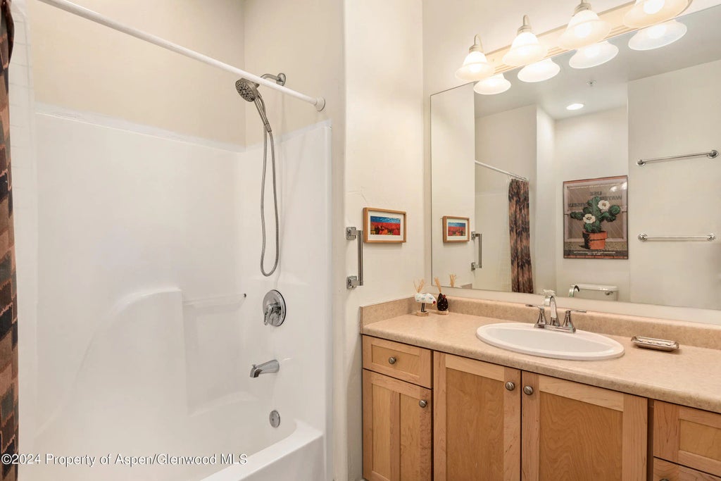 11 of 12 - 546 Evans Court, Basalt, CO