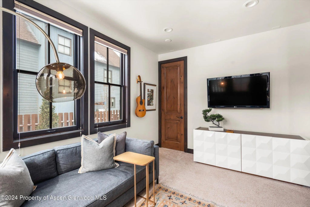 21 of 57 - 333 Sopris Circle, Basalt, CO