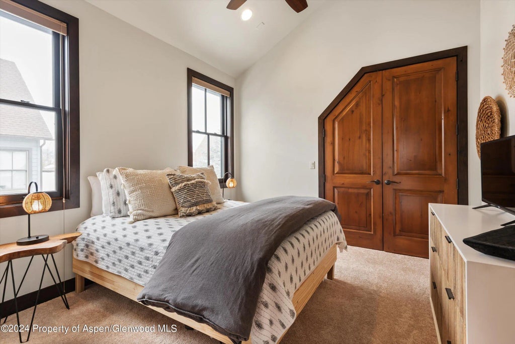 34 of 57 - 333 Sopris Circle, Basalt, CO