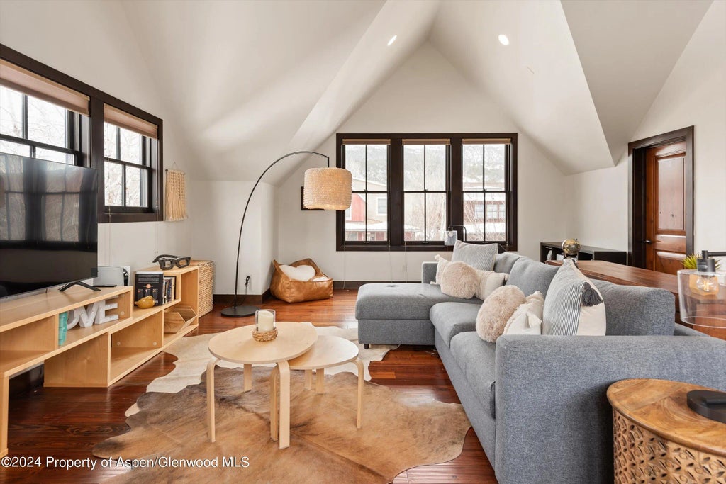 43 of 57 - 333 Sopris Circle, Basalt, CO