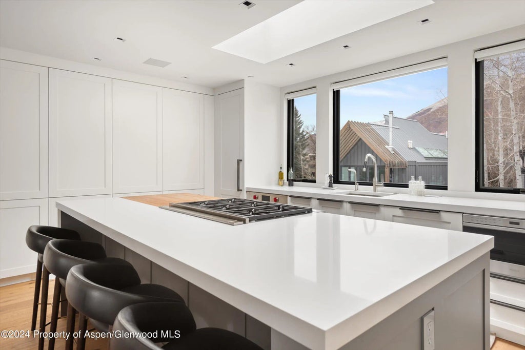 21 of 41 - 708 E Hopkins Avenue, Aspen, CO