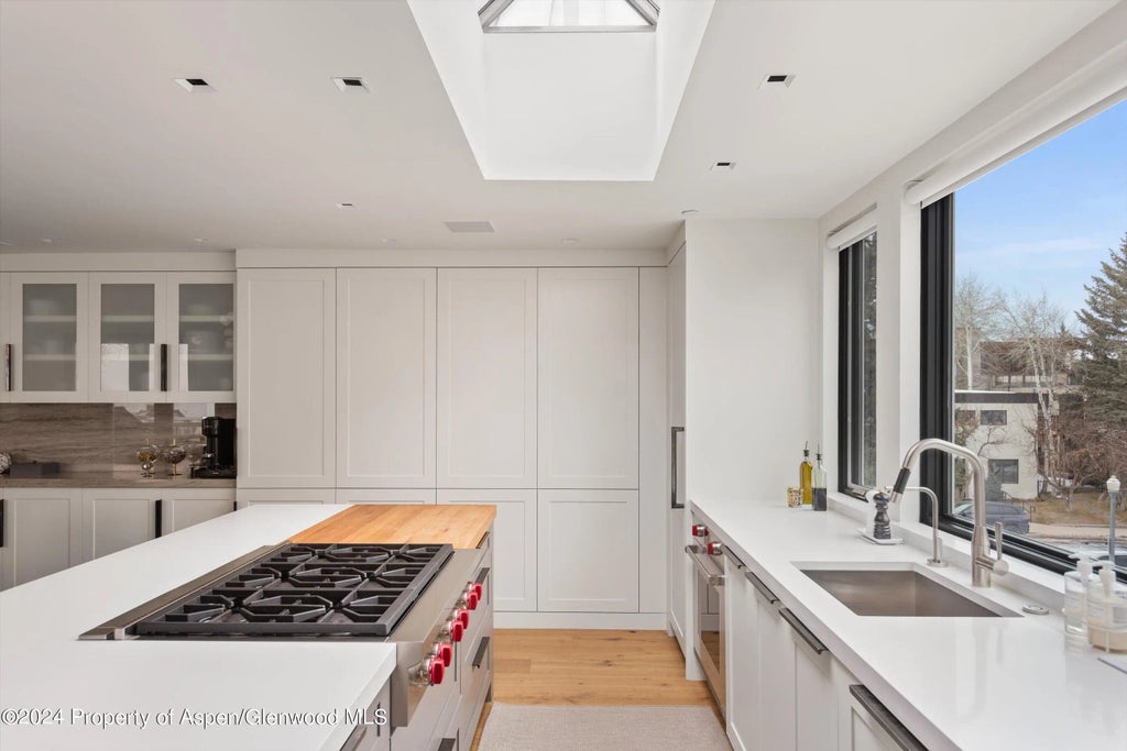 22 of 41 - 708 E Hopkins Avenue, Aspen, CO