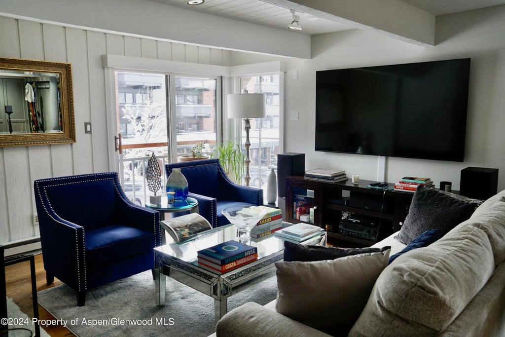 1 of 31 - 630 E Cooper Avenue 20, Aspen, CO