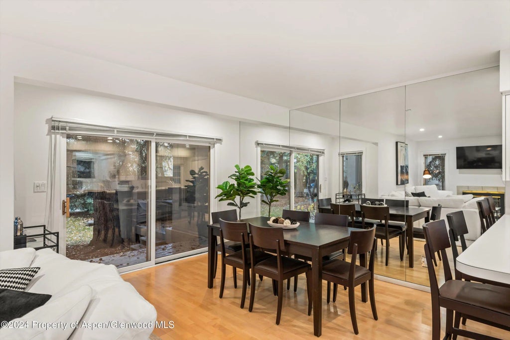 8 of 22 - 814 W Bleeker Street D1, Aspen, CO