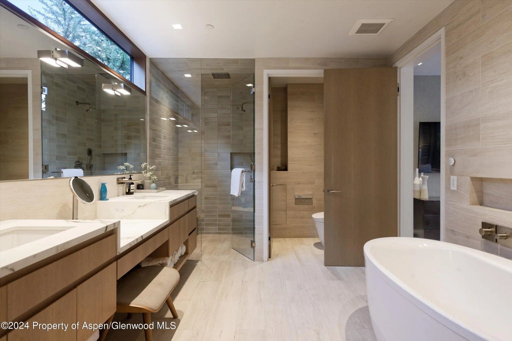 19 of 41 - 1035 Cemetery Lane, Aspen, CO