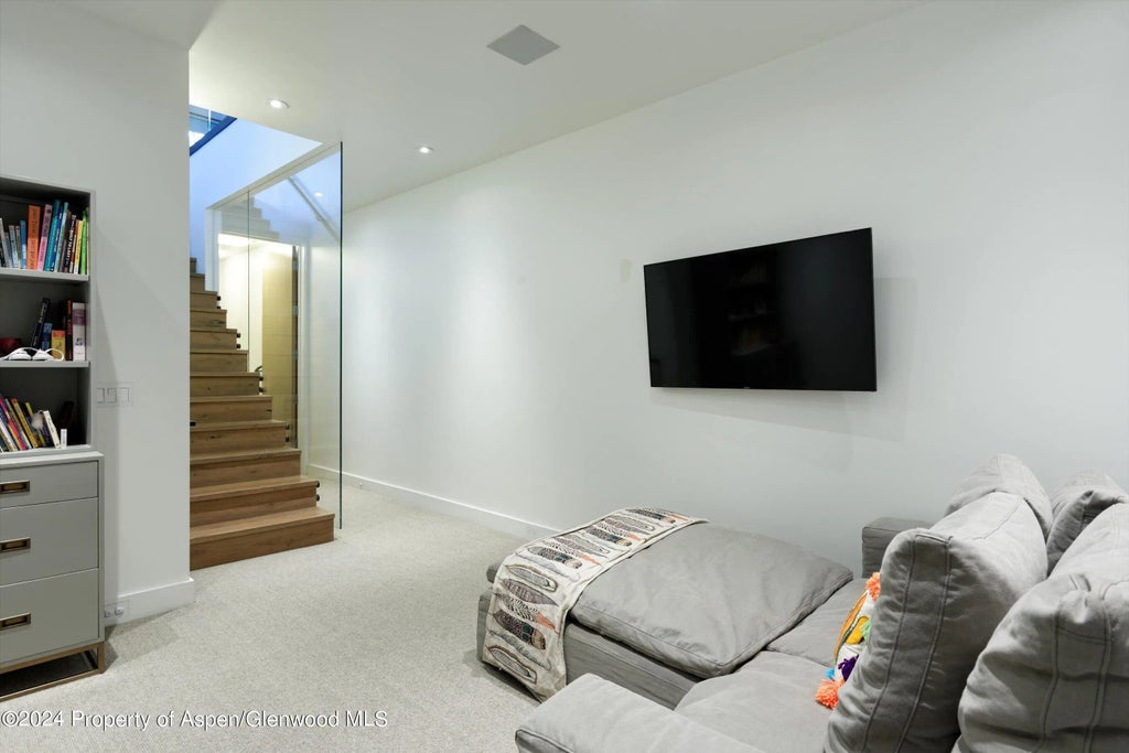 21 of 41 - 1035 Cemetery Lane, Aspen, CO