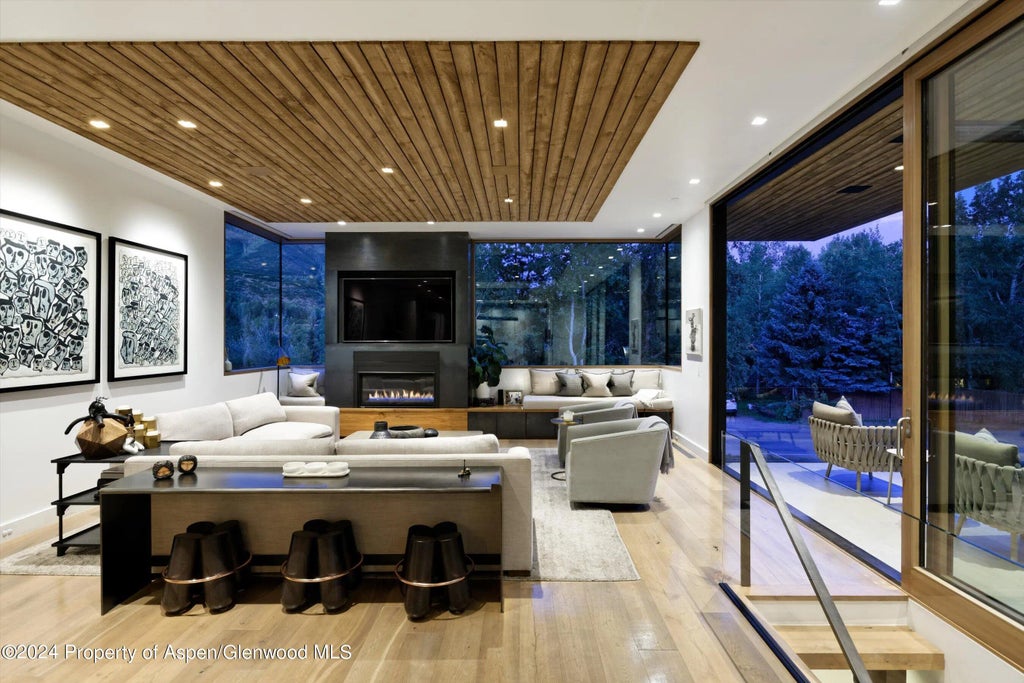 3 of 41 - 1035 Cemetery Lane, Aspen, CO