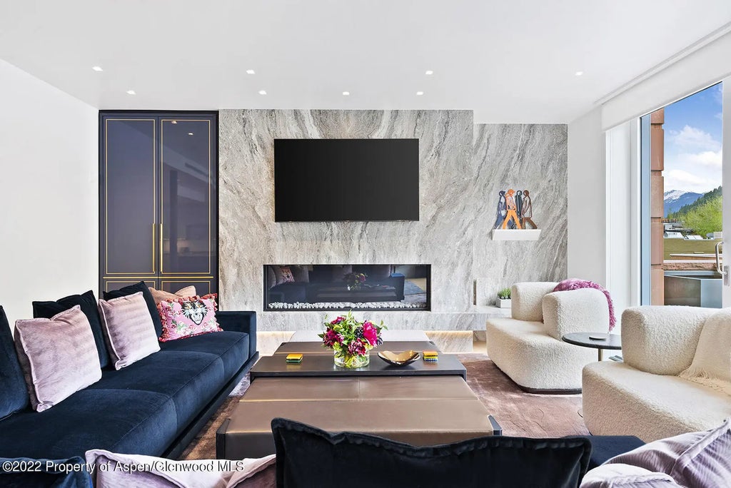 3 of 54 - 508 E Cooper Avenue Unit 201, Aspen, CO