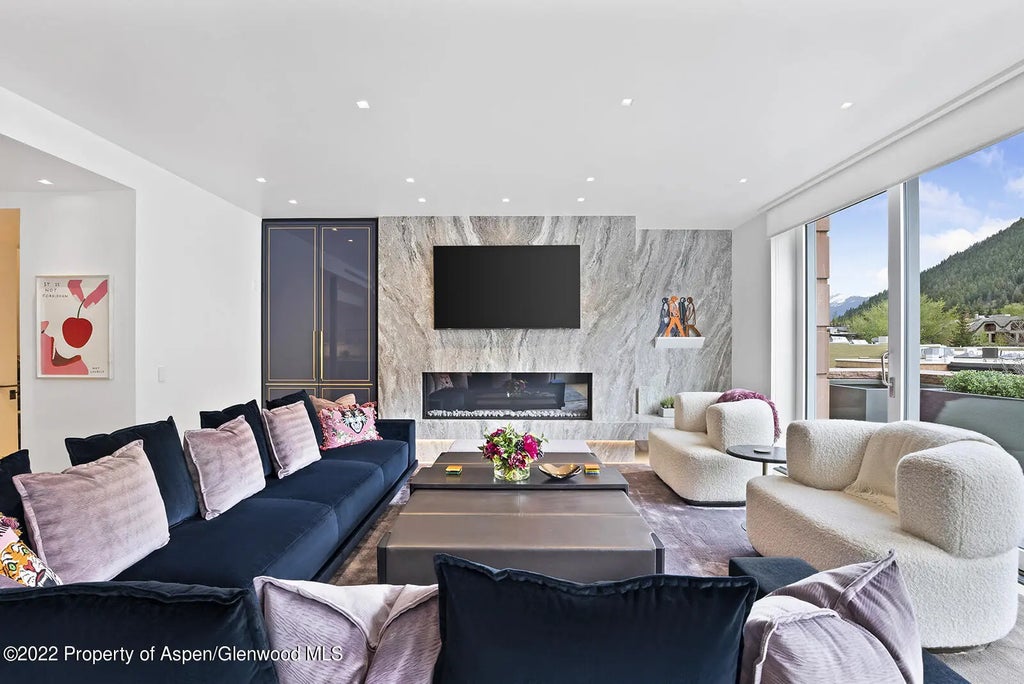 4 of 54 - 508 E Cooper Avenue Unit 201, Aspen, CO