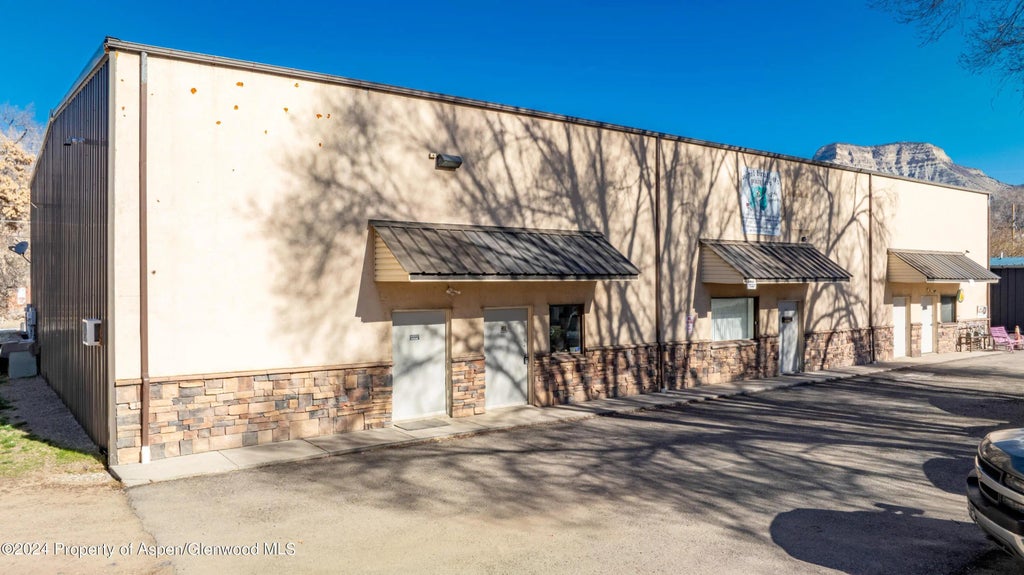 2 of 12 - 250 W 1st Street, Parachute, CO