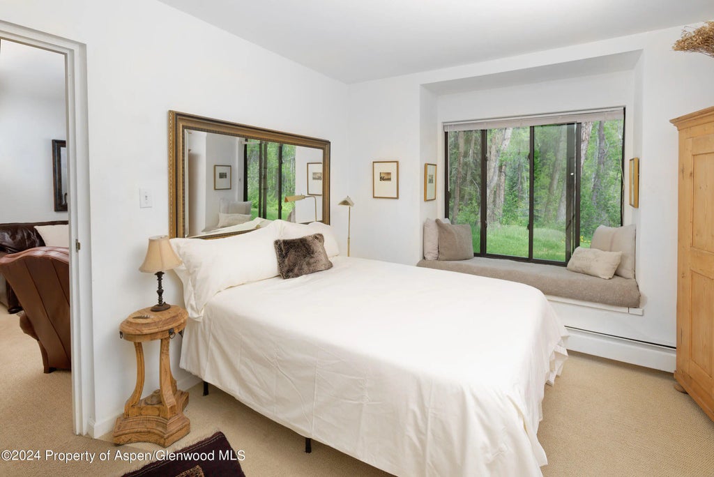 6 of 12 - 412 Vine Street, Aspen, CO