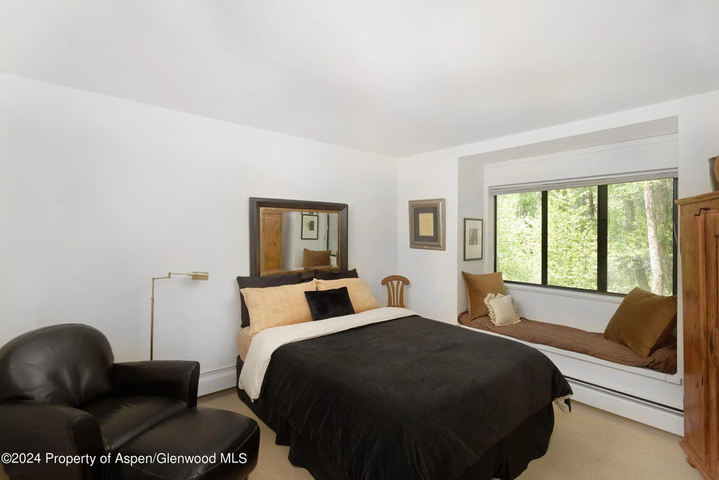 8 of 12 - 412 Vine Street, Aspen, CO