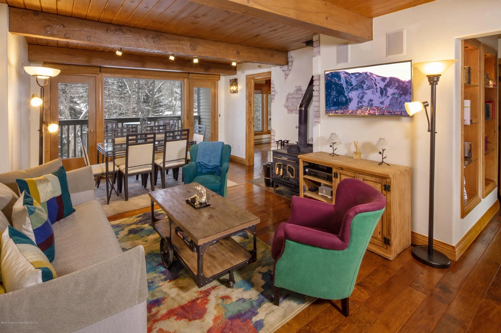 4 of 13 - 916 E Hopkins Avenue 104, Aspen, CO