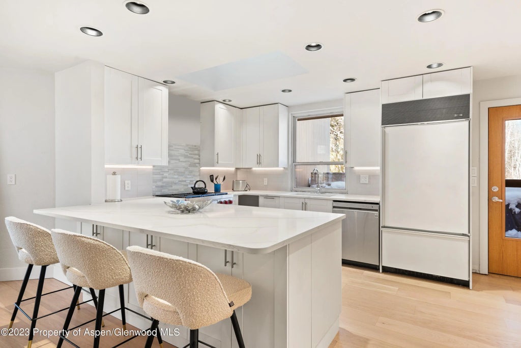7 of 22 - 1436 Crystal Lake Road 4b, Aspen, CO