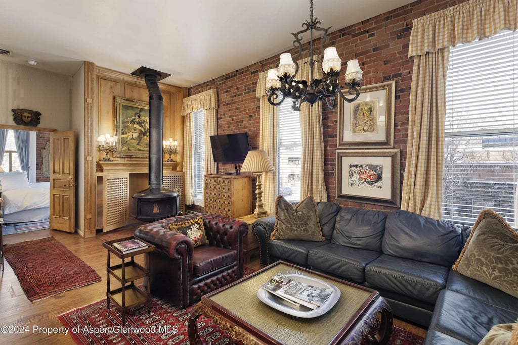 1 of 11 - 305 S Galena Street 3, Aspen, CO