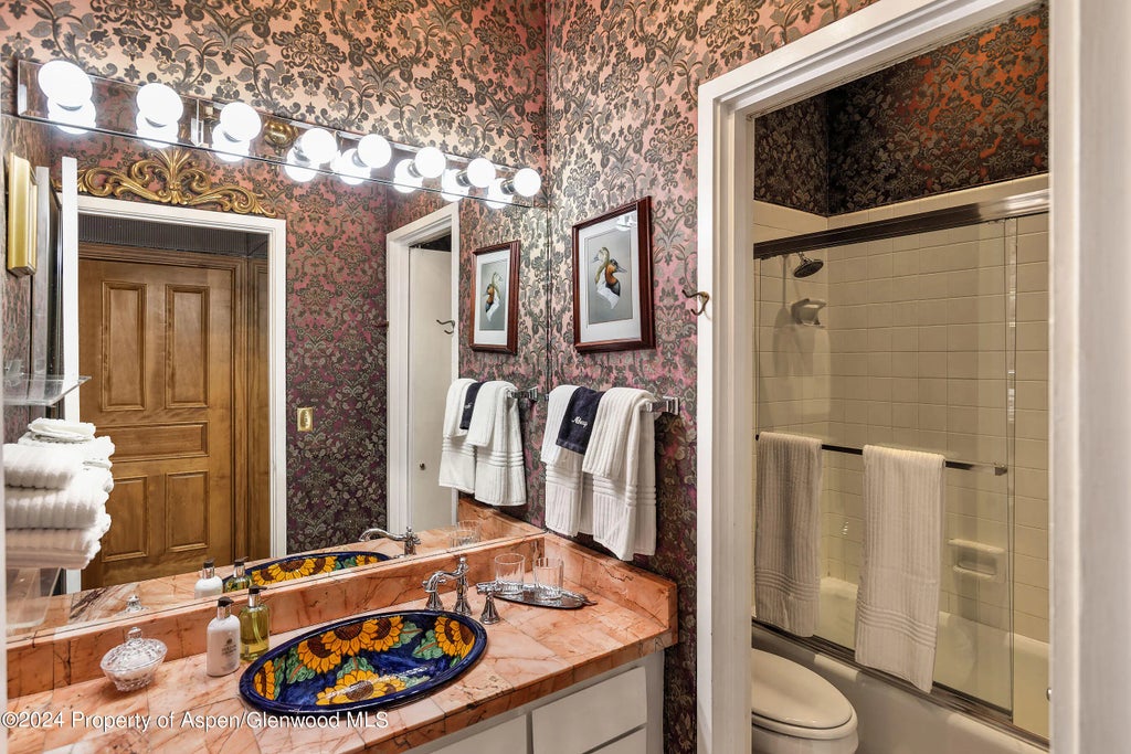 6 of 11 - 305 S Galena Street 3, Aspen, CO