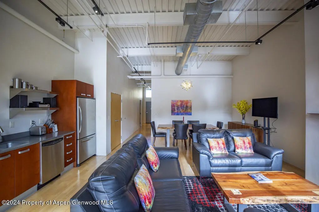 28 of 45 - 231 Robinson Street 330, Basalt, CO