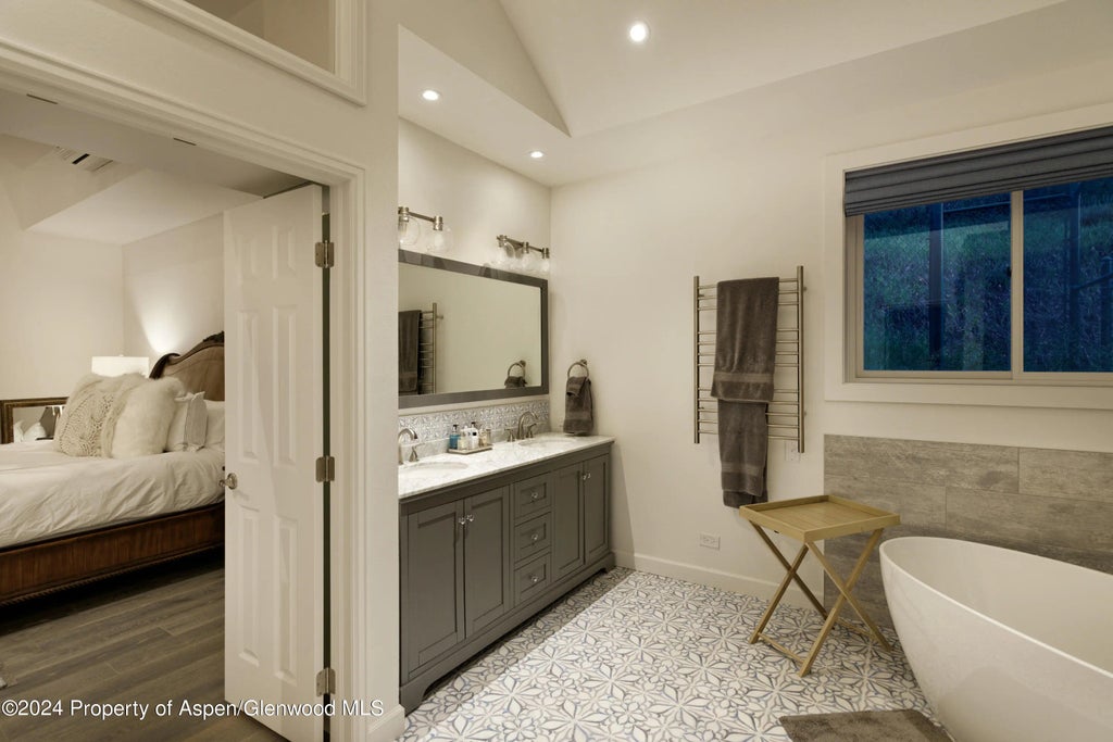15 of 36 - 400 Medicine Bow Road, Aspen, CO
