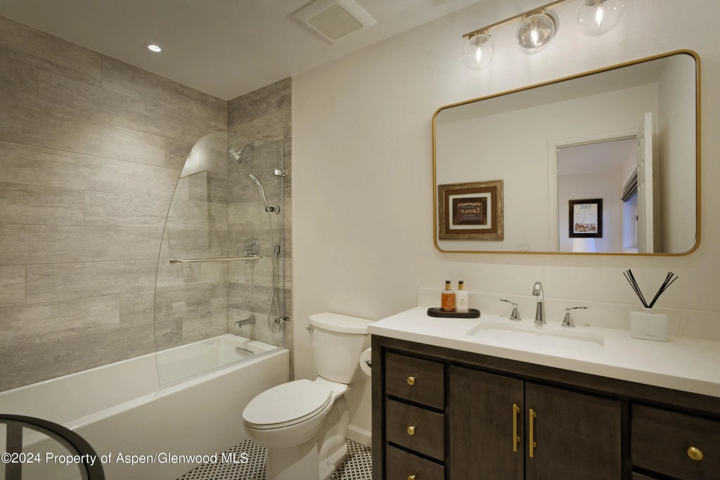 20 of 36 - 400 Medicine Bow Road, Aspen, CO