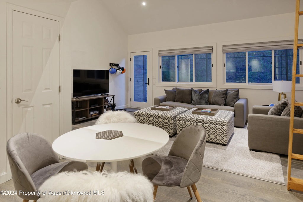 25 of 36 - 400 Medicine Bow Road, Aspen, CO