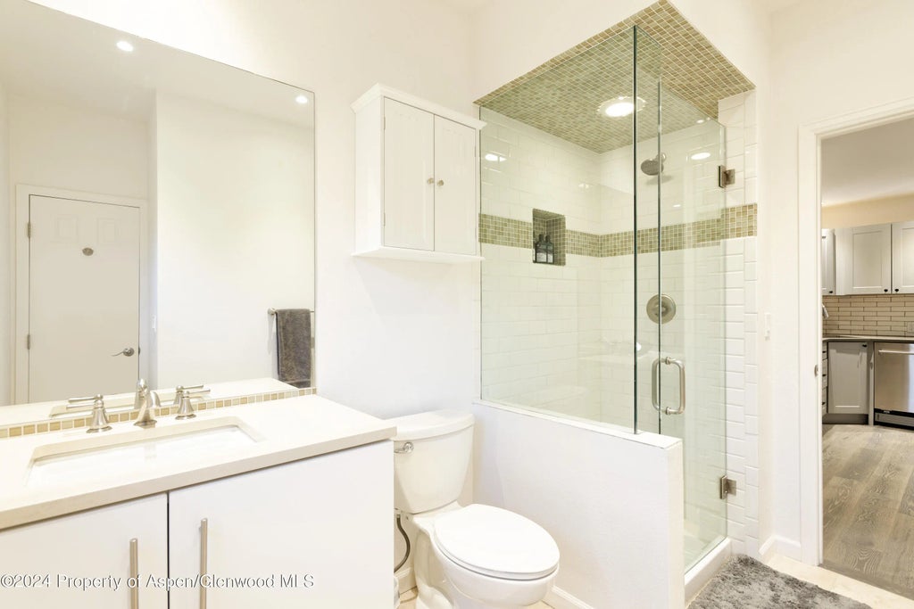 27 of 36 - 400 Medicine Bow Road, Aspen, CO