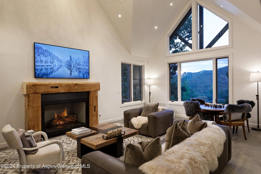 5 of 36 - 400 Medicine Bow Road, Aspen, CO