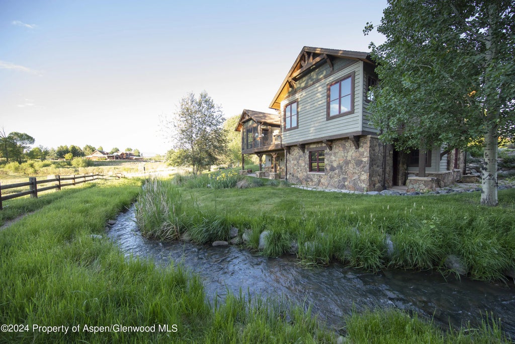 5 of 37 - 1124 Heritage Drive, Carbondale, CO