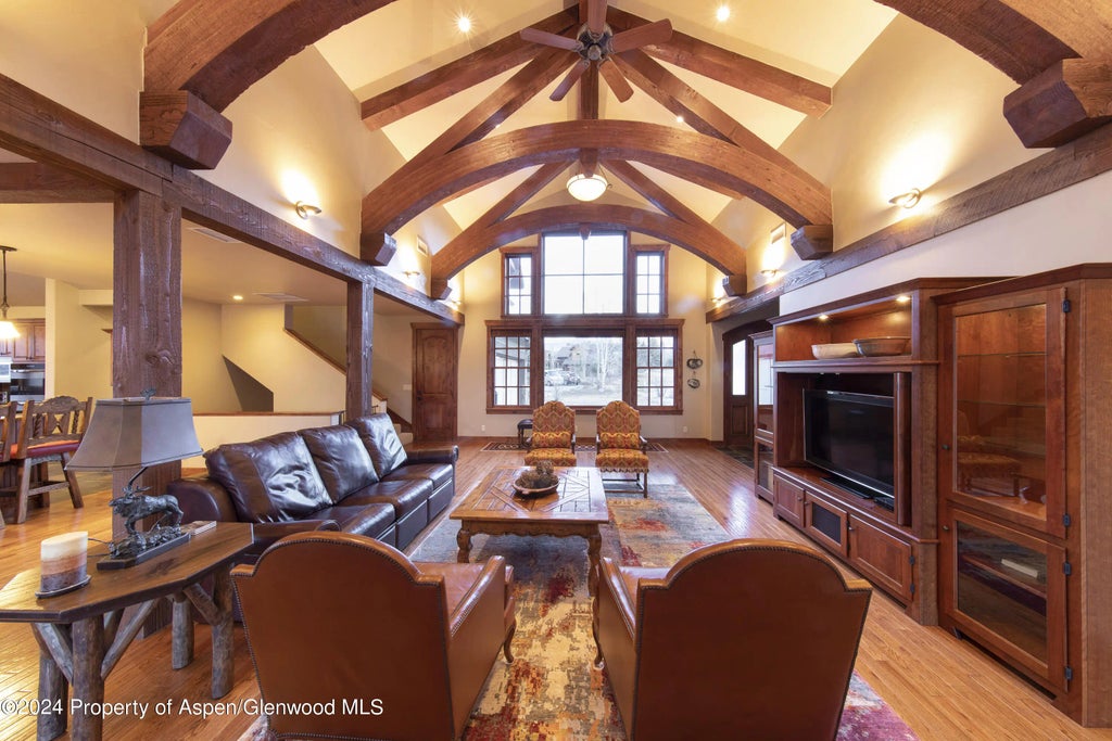 9 of 37 - 1124 Heritage Drive, Carbondale, CO