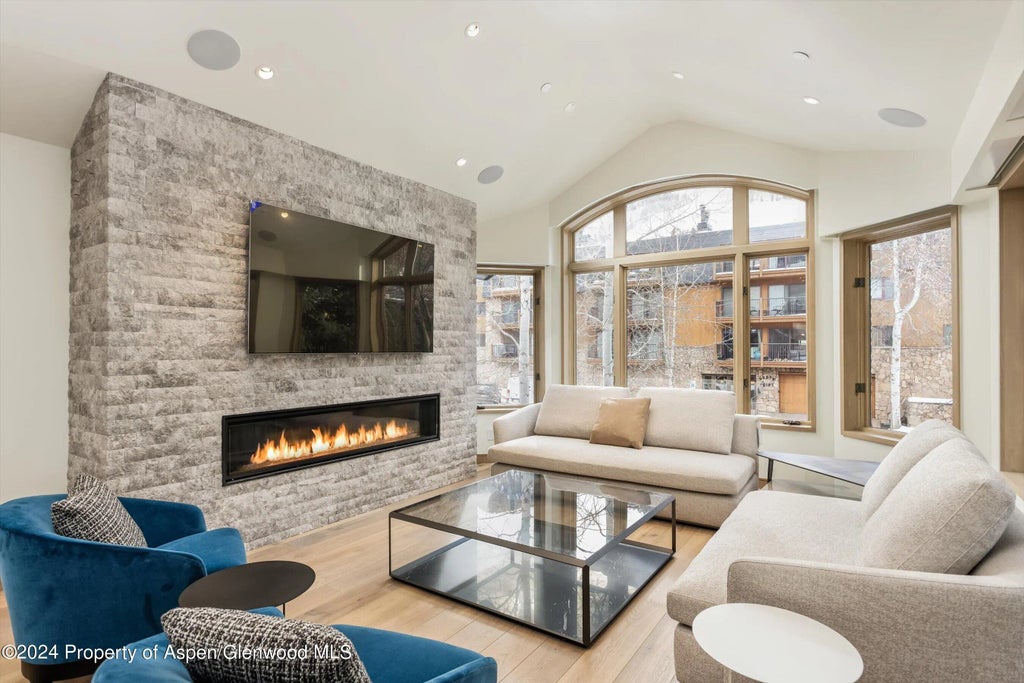 1 of 28 - 200 E Durant Avenue, Aspen, CO