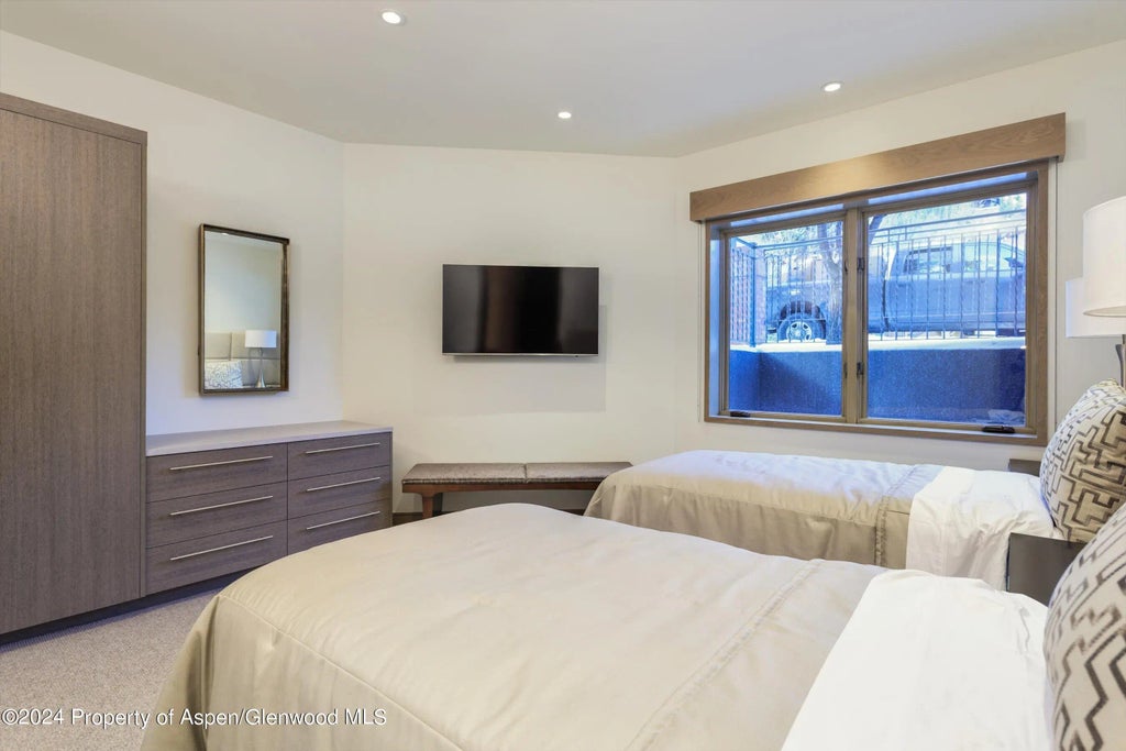 20 of 28 - 200 E Durant Avenue, Aspen, CO
