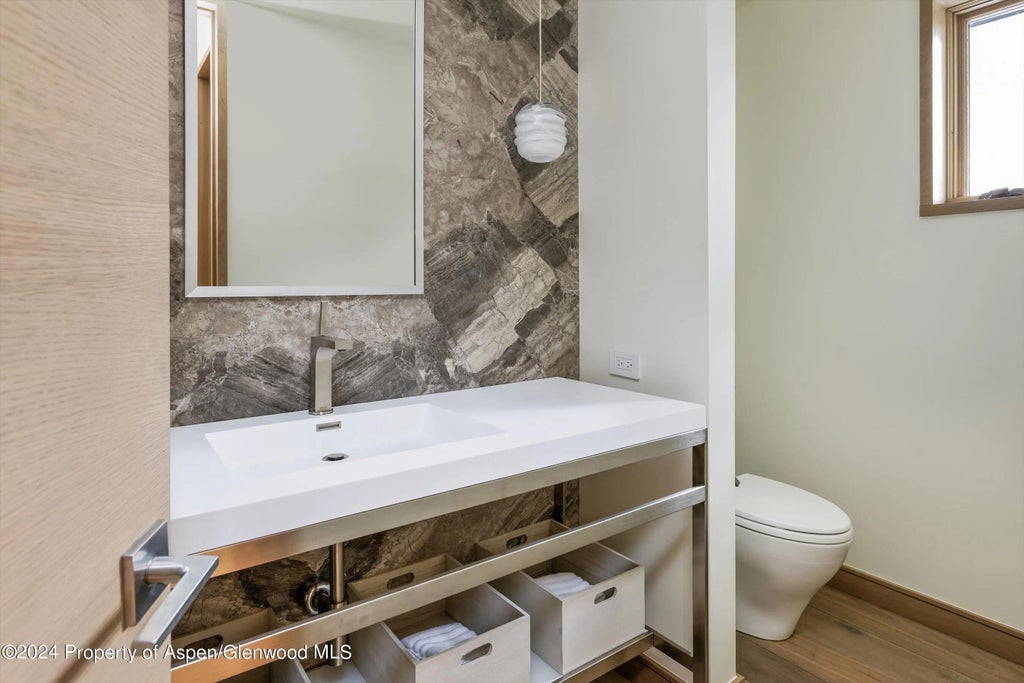24 of 28 - 200 E Durant Avenue, Aspen, CO