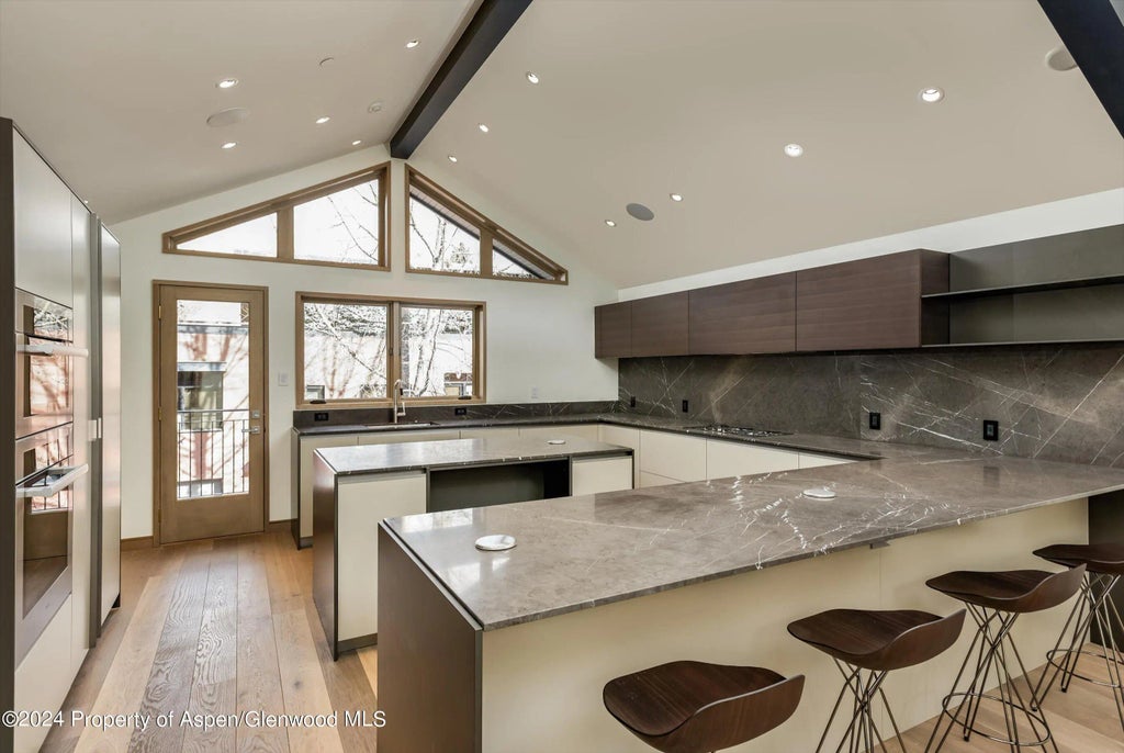 5 of 28 - 200 E Durant Avenue, Aspen, CO