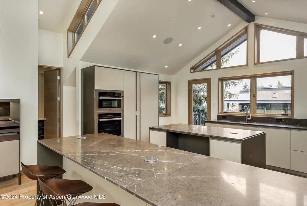 7 of 28 - 200 E Durant Avenue, Aspen, CO