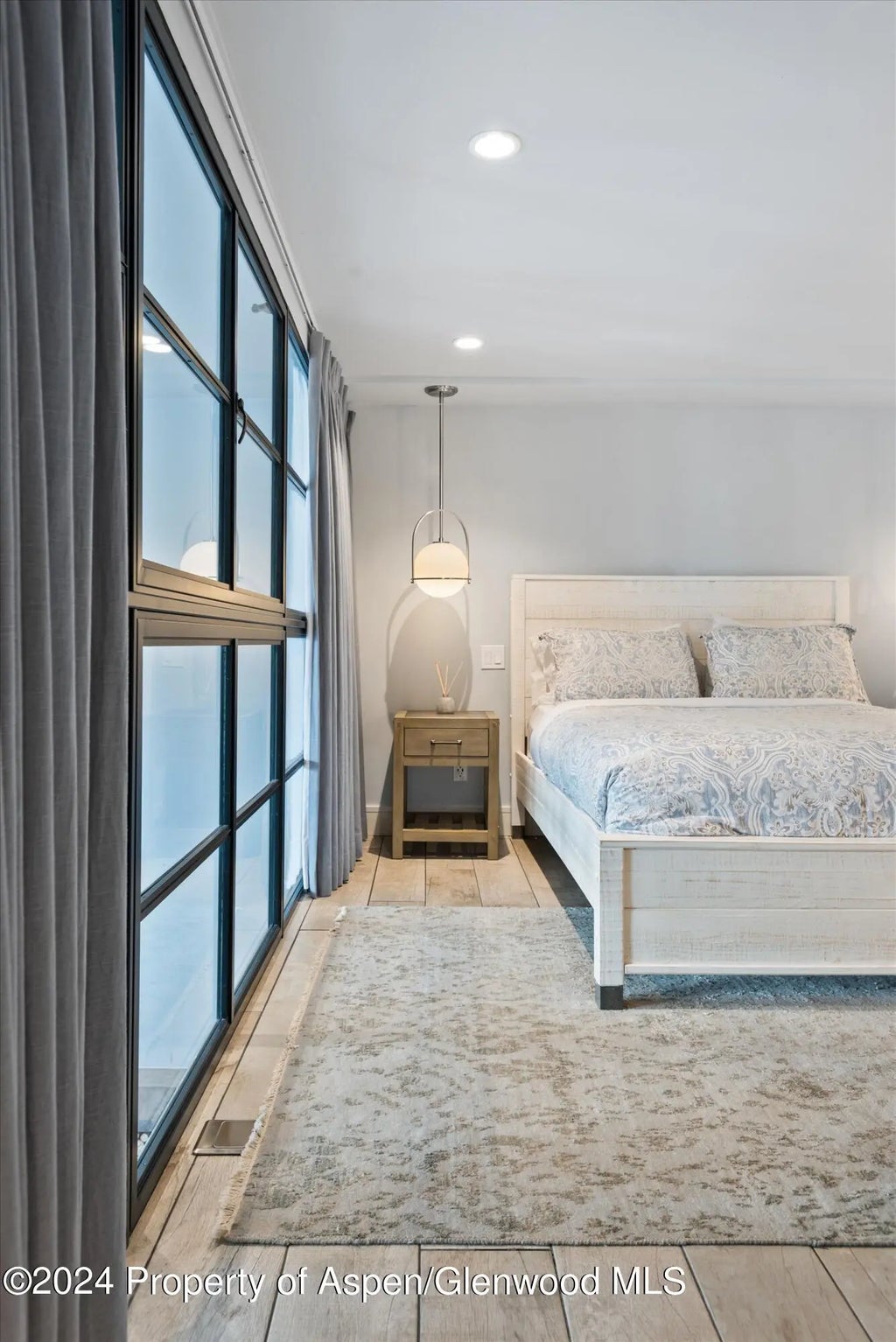 16 of 23 - 800 S Mill Street 102c, Aspen, CO