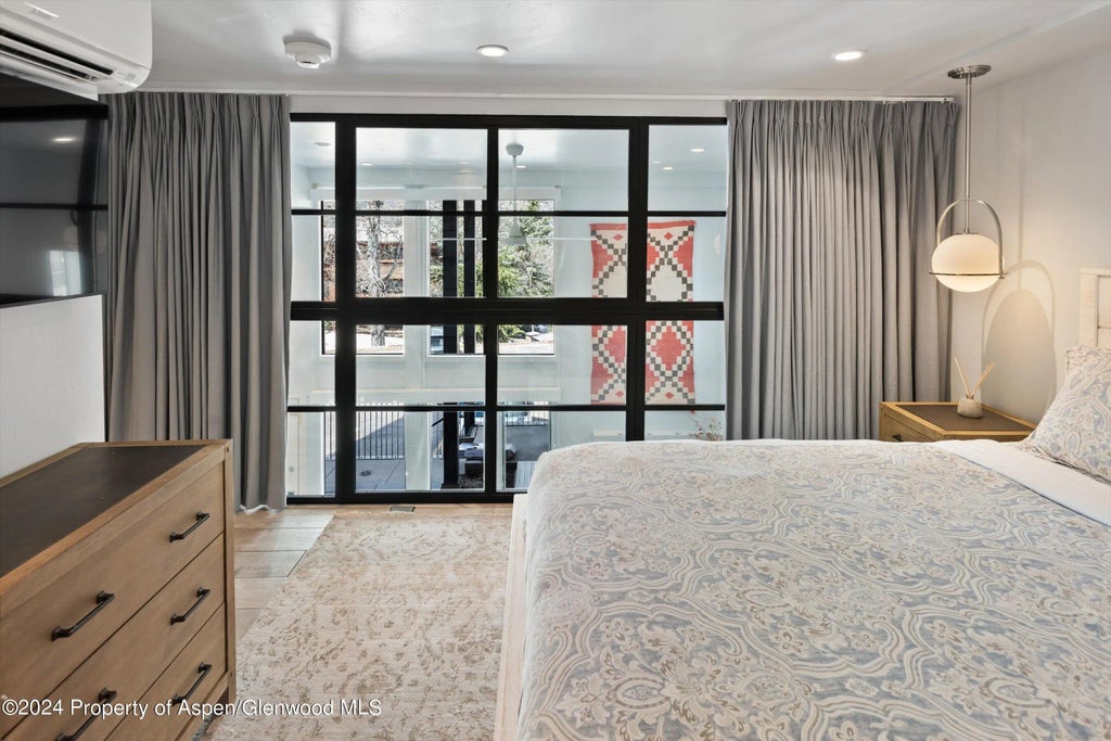 18 of 23 - 800 S Mill Street 102c, Aspen, CO