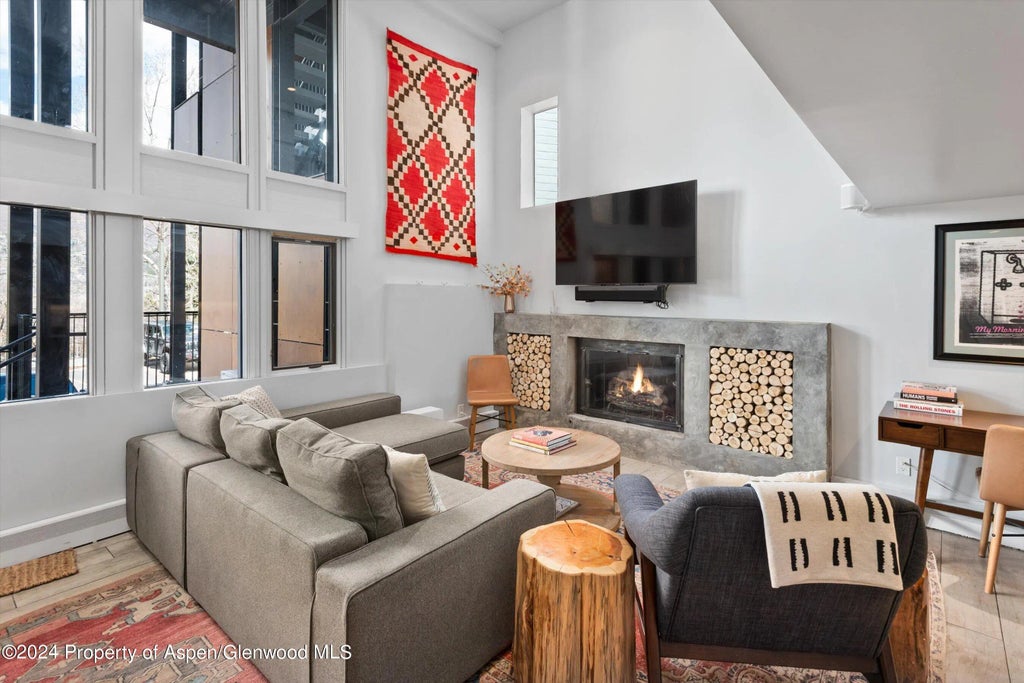 5 of 23 - 800 S Mill Street 102c, Aspen, CO