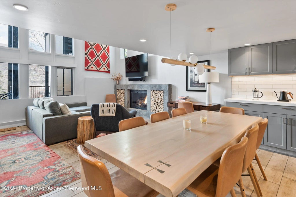 7 of 23 - 800 S Mill Street 102c, Aspen, CO