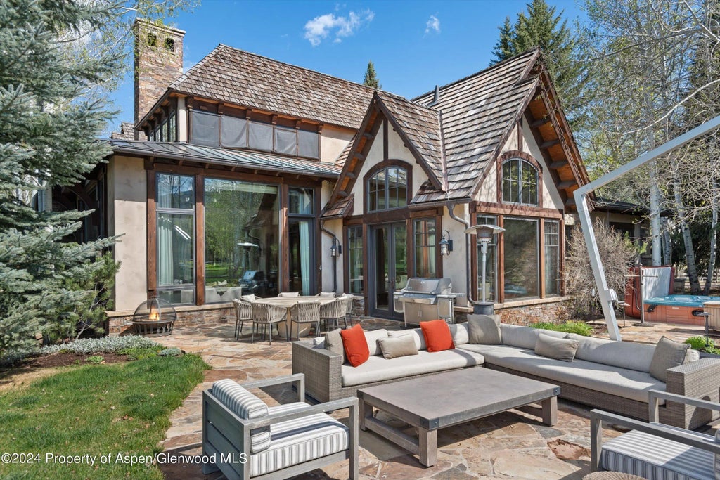 10 of 39 - 855 Bonita Unit A, Aspen, CO